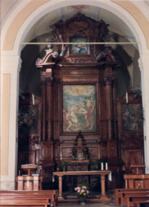 altare maggiore della chiesa di San Giovanni Battista di Corinaldo ed ora nel convento dei cappuccini di Corinaldo con il dipinto di Silvio Orlandi raffigurante Battesimo di Gesù